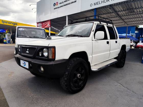 MITSUBISHI L200 2.5 GLS 4X4 CD 8V TURBO DIESEL 4P MANUAL
